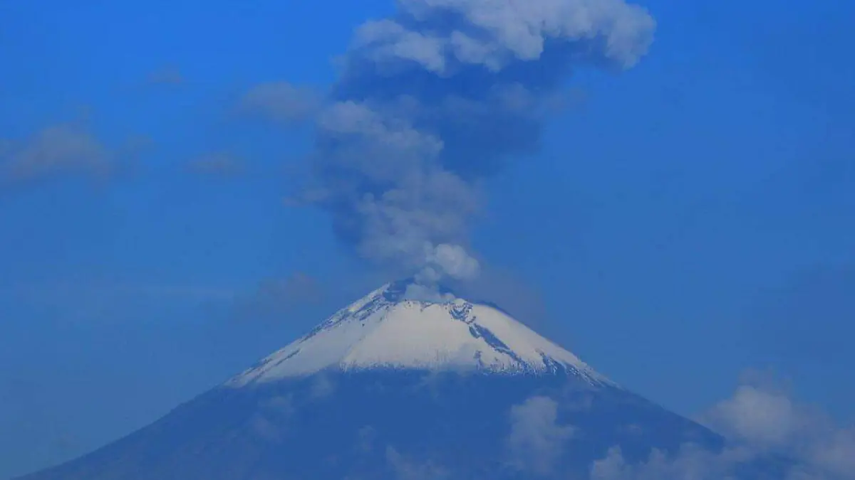 En las últimas 24 horas, se detectaron 15 exhalaciones en el volcán Popocatépetl